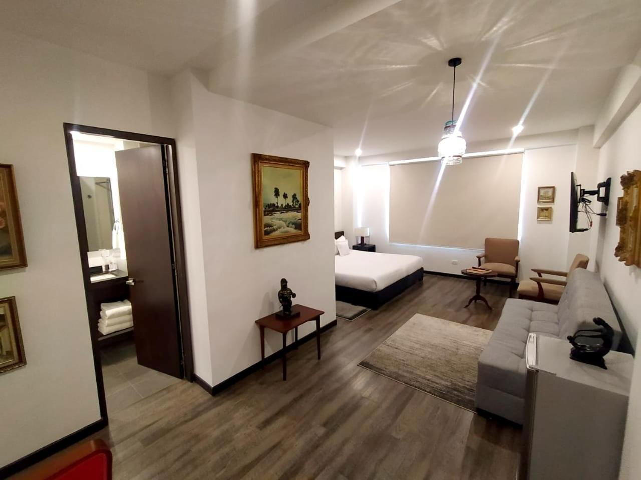 Hotel Museo San Moritz Bogotá Esterno foto